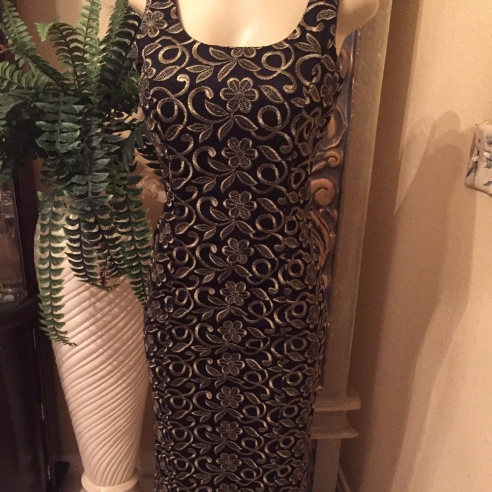 Women Elegant Ankle Size 3/5 Black & Gold Dress